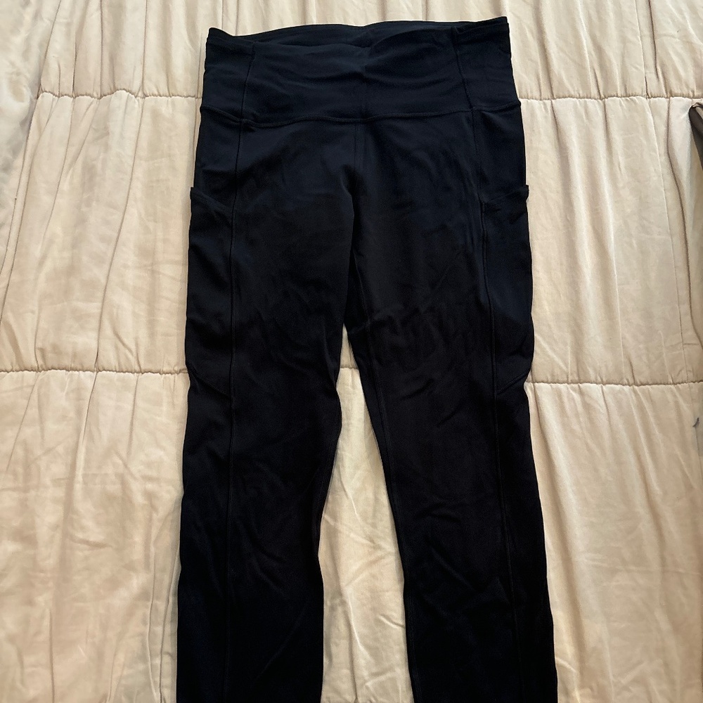Lululemon Fast and Free 25”  leggings size 8